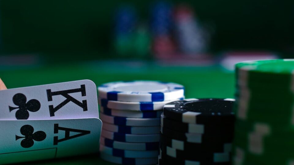 Der „Lodge Card Club“ schließt und entlässt Mitarbeiter aufgrund rechtlicher Probleme