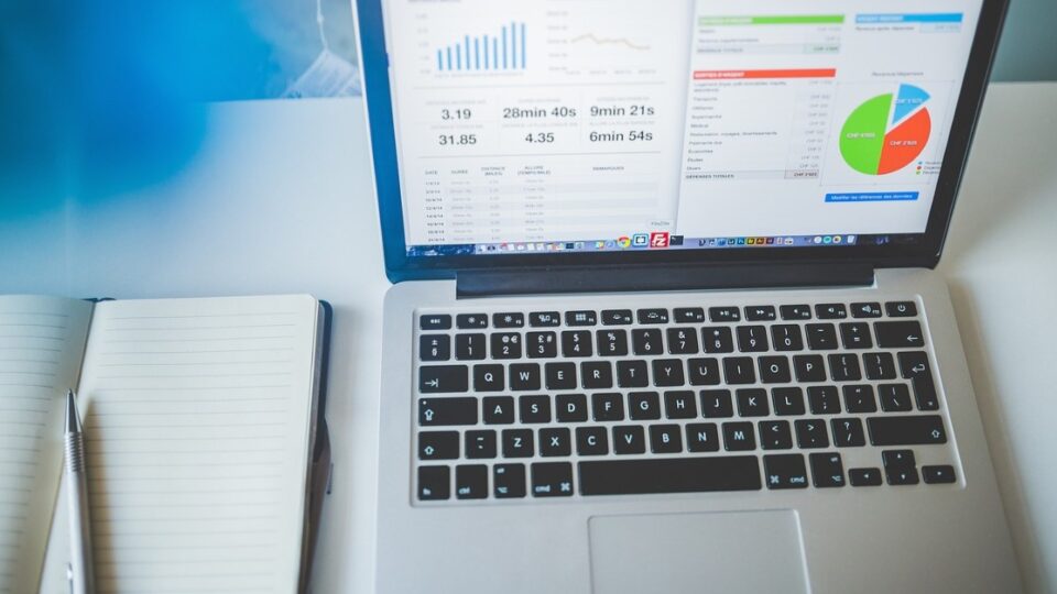 Cómo elegir una plataforma tecnológica B2B que cumpla con la normativa de la DGOJ