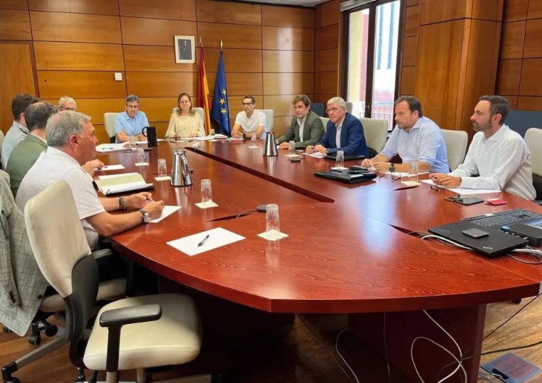 La DGOJ impulsa la reforma de la Ley del Juego en una reunión clave con el sector presencial