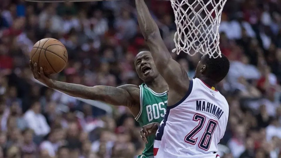 La NBA condamnée à verser 26,6 millions de dollars à Terry Rozier après une décision arbitrale contre le gel de salaire