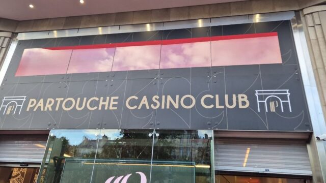 Entrée du partouche casino club