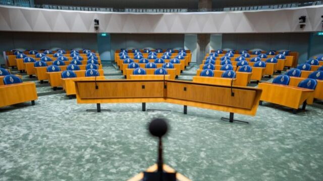 De pleinaire zaal in de Tweede Kamer