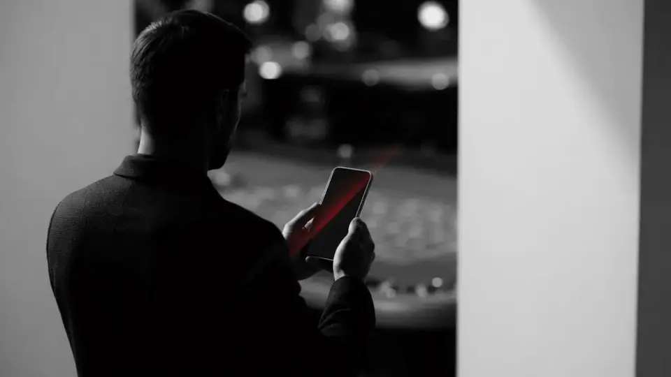 Cruks-uitsluiters krijgen illegale gokreclames op Meta te zien