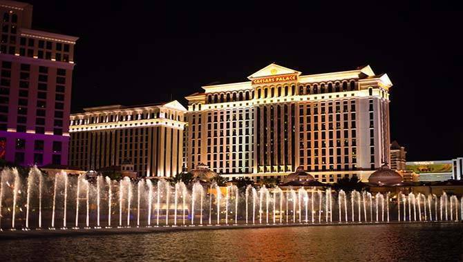 Caesars Entertainment records $2bn Q2 loss