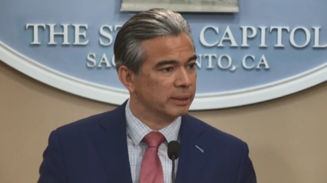 California AG confirms enforcement coming against fantasy sports operators