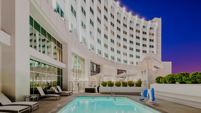 Commerce Casino and Hotel provides emergency relief amid Southern California wildfires  