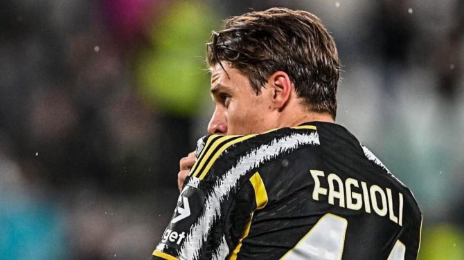 Juventus player Nicolo Fagioli returns to play following gambling ban