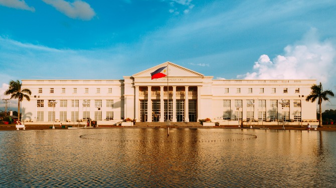 Philippines Government urged to be stricter on online gambling advertisements
