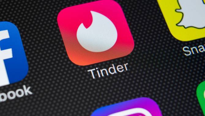 ASA rules William Hill Tinder ad links gambling to sexual success