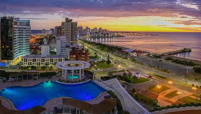 Americas Cardroom offers 10 players a chance to win vacation in Uruguay