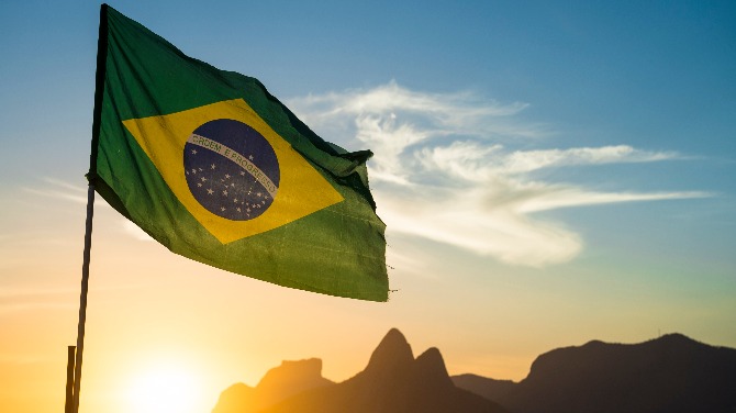 Brazil update: Police target influencers, Betano’s new sponsorship, Lotus’ latest platform