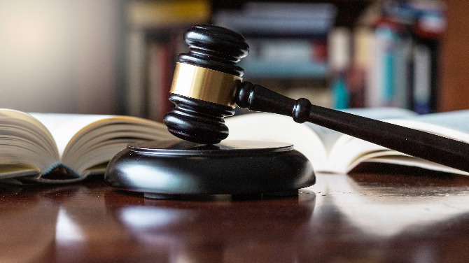 Sportsbet faces class action over alleged illegal live betting service