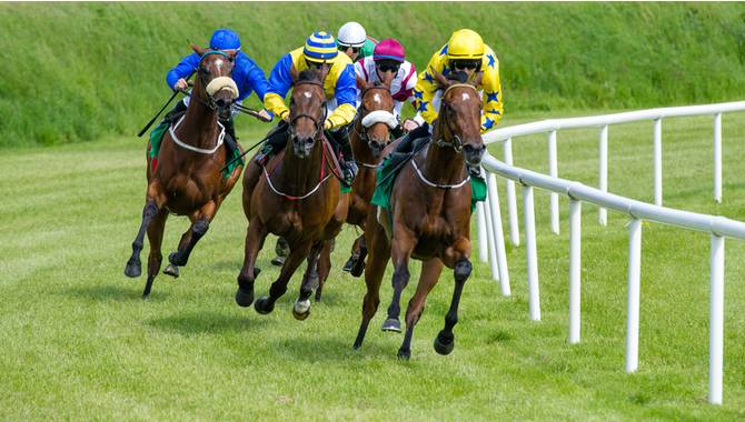 Chancellor Rishi Sunak raises concerns of horseracing industry ahead of UK gambling review