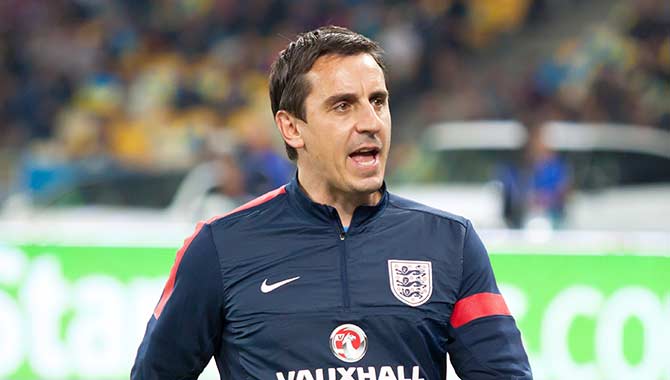Gary Neville and Sky Bet extend partnership with new football series