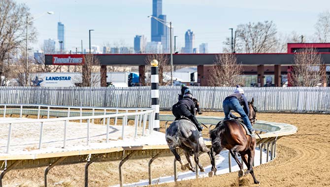 Global Tote and Hawthorne Race Course sign extension to partnership