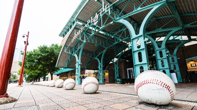 PrizePicks announced as official DFS partner of the Houston Astros