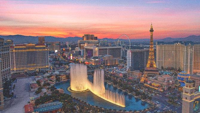 Further flash floods hit Las Vegas Strip casinos