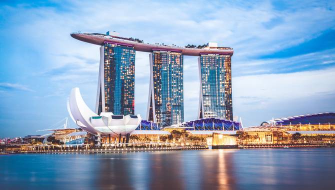 Las Vegas Sands to investigate its Singapore casino