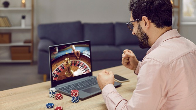 PAGCOR warns against illegal sites amid surge in online gaming revenue
