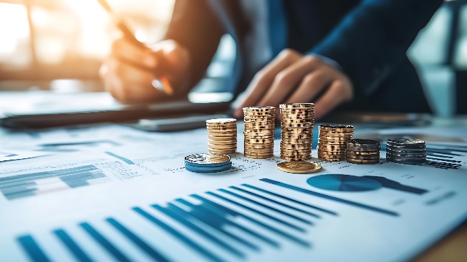 Superbet Group signs €1.3bn refinancing agreement with Blackstone and HPS