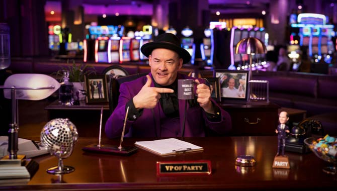 David Koechner stars in Harrah’s latest ad campaign