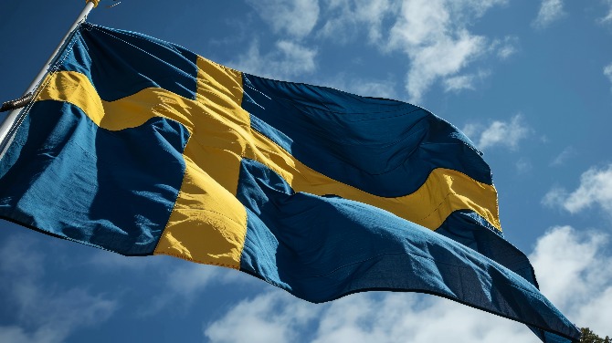 Swedish Gaming Authority bans Small House BV from providing unlicensed games