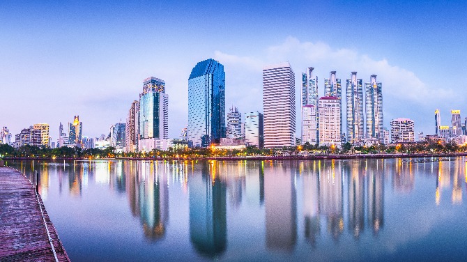 Thai casino bill debate postponed amid review of gambling risks and public concerns