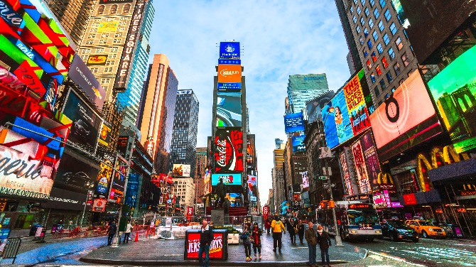 Caesars’ Times Square casino bid rejected by New York advisory panel