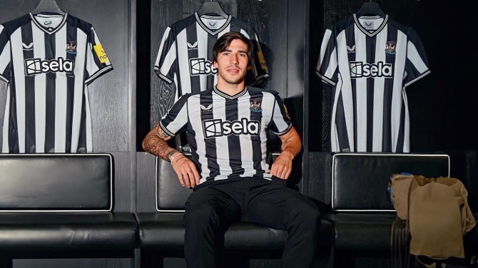 Sandro Tonali handed 10-month ban from football for betting breaches