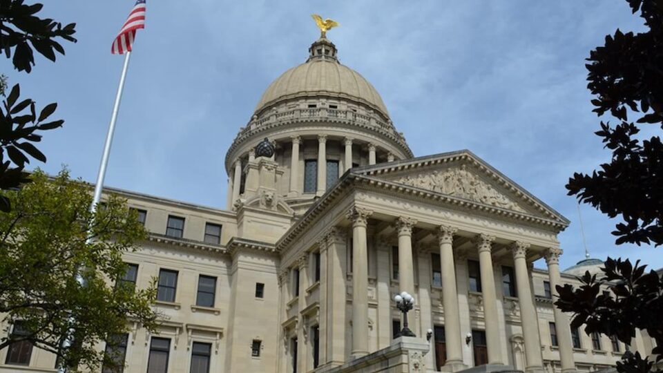 Mississippi Mobile Sports Betting and Sweepstakes Ban Bills Die Again as House–Senate Divide Persists