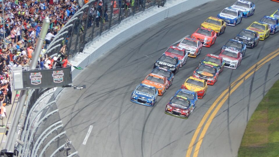 Chumba, Modo Set for Daytona Debuts as Sweepstakes Casinos Face Ongoing Scrutiny