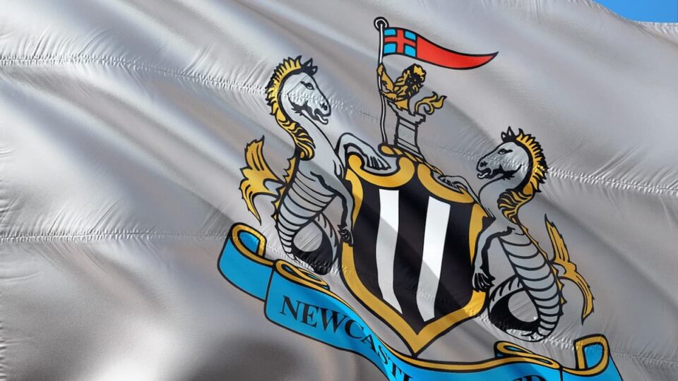 Premier League Clubs Still Signing Gambling Sponsors Despite UK Government Scrutiny