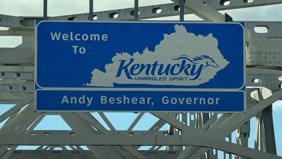 Kentucky Lawmakers Pass Complex Gambling Bill, Cut National Prediction Market Ban for Licensed Sportsbooks