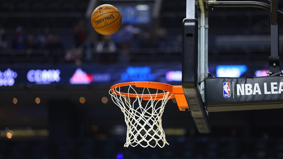 Former NBAers Malik Beasley, Ed Davis Among 6 Indicted as Gambling Scandal Widens