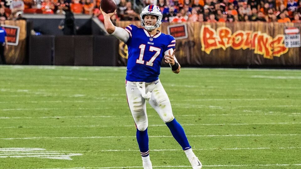 Lions vs. Bills Odds, Picks & Predictions: Best Bets for Thursday Night Football